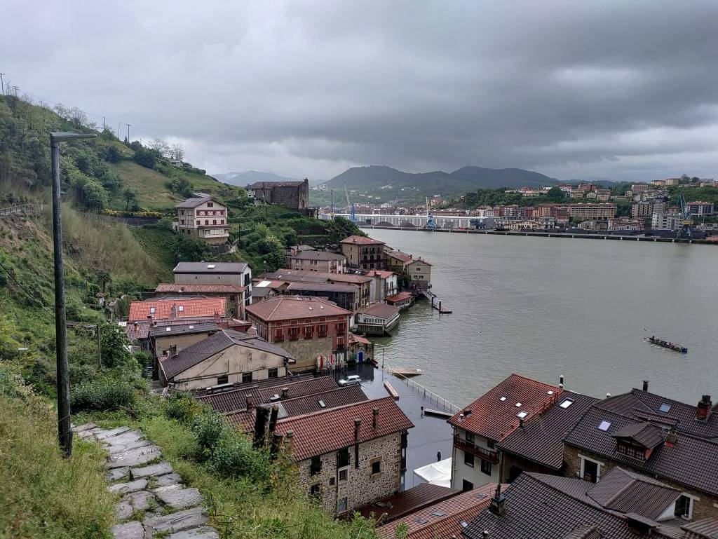 Camino Norte day 1: Irun to San Sebastian&nbsp;(26.8km)